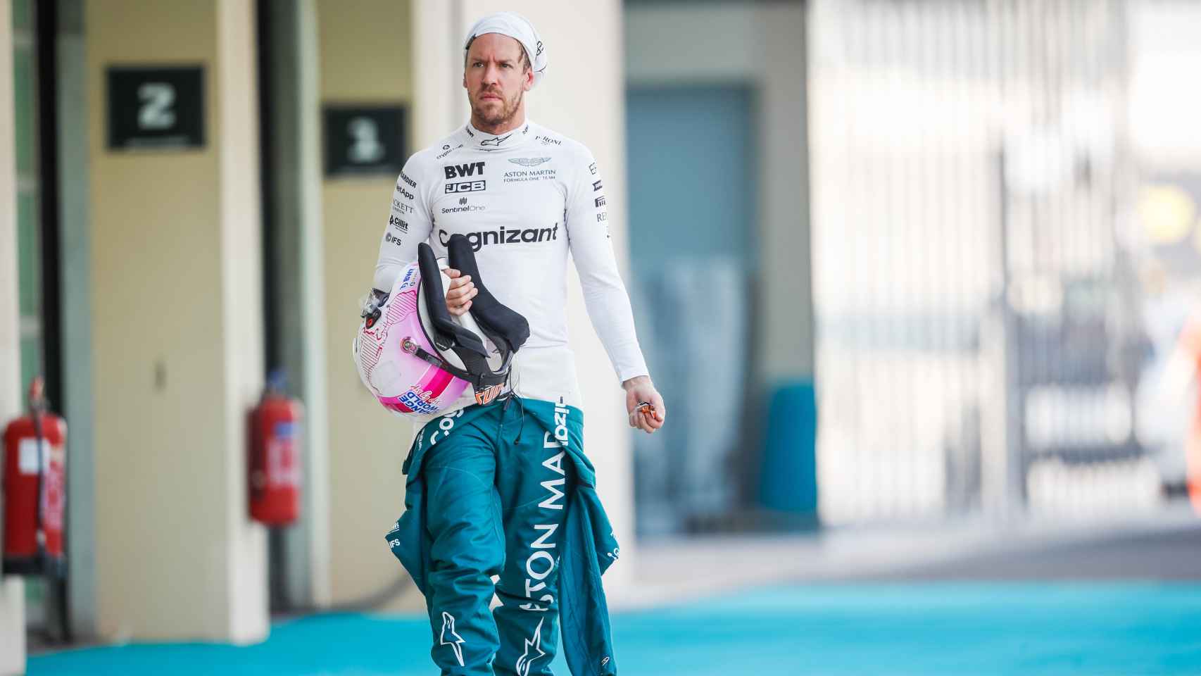 El piloto alemán de Aston Martin Sebastian Vettel