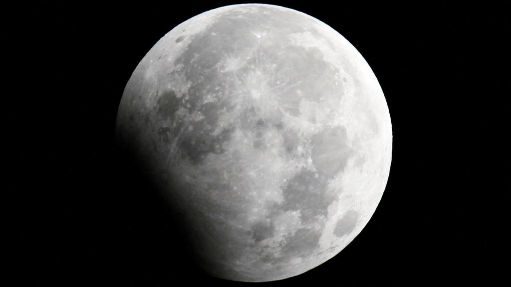 La luna, durante un eclipse lunar en 2010.