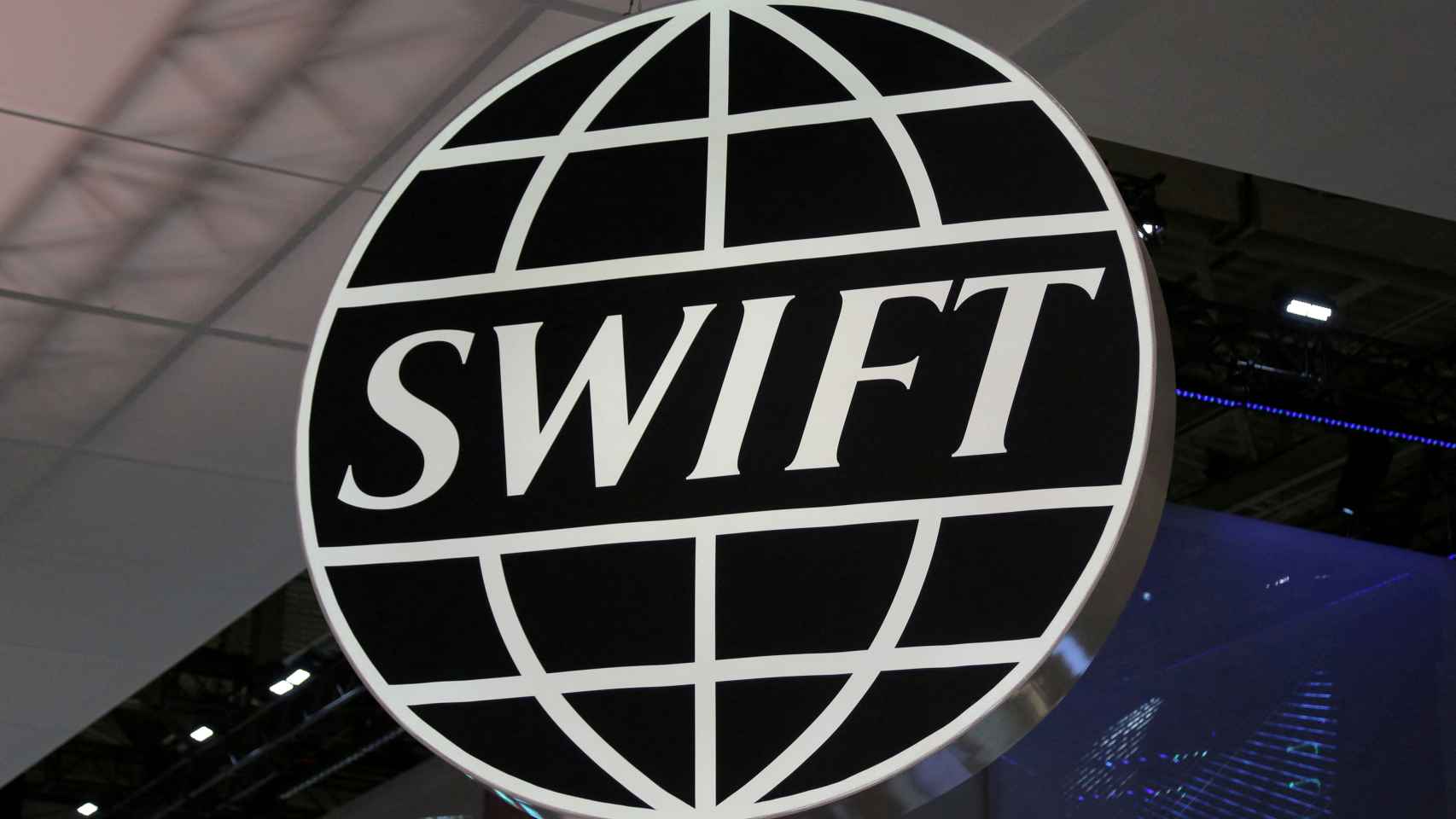 El logo del sistema internacional de pagos SWIFT