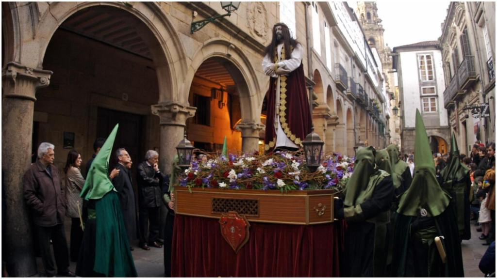 Una procesión de la Semana Santa de Santiago.