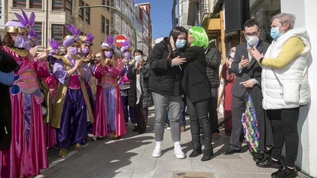 A Coruña inaugura en la calle de la Torre su paseo de la fama de personajes del Entroido