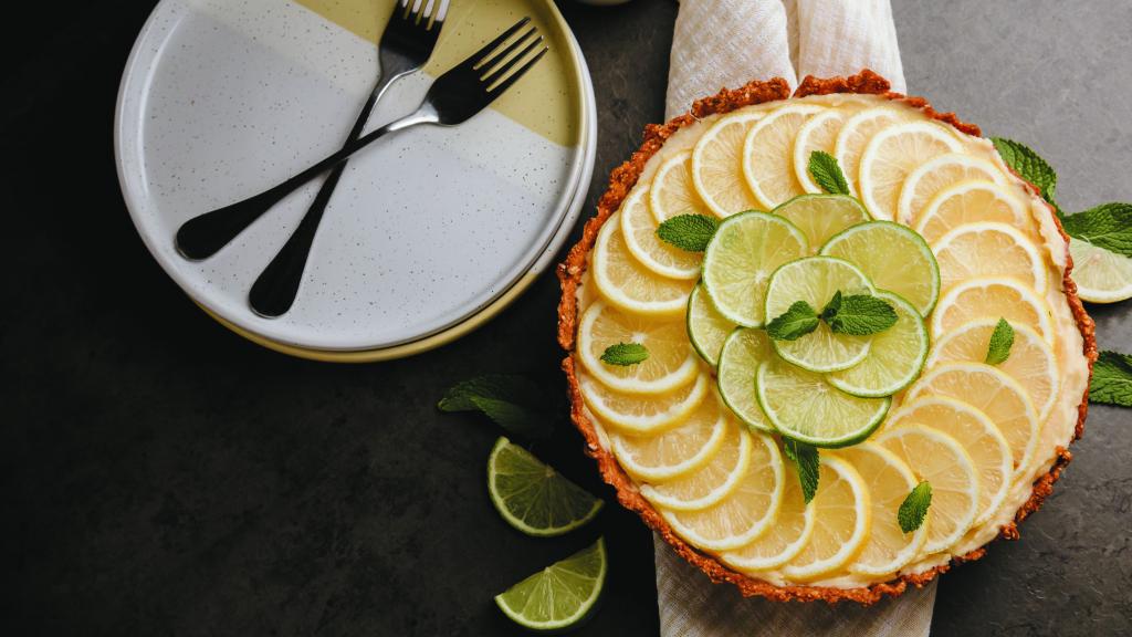 Tarta de limo╠ün 'keto'