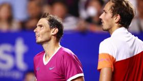 Rafa Nadal gana a Medvedev en Acapulco