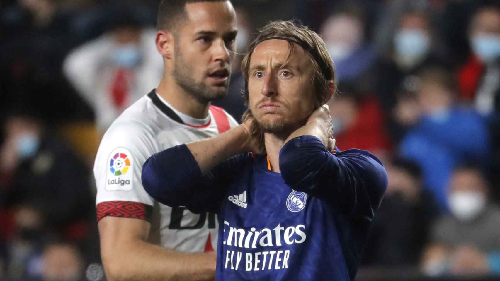 Luka Modric se lamenta tras una ocasión desaprovechada del Real Madrid