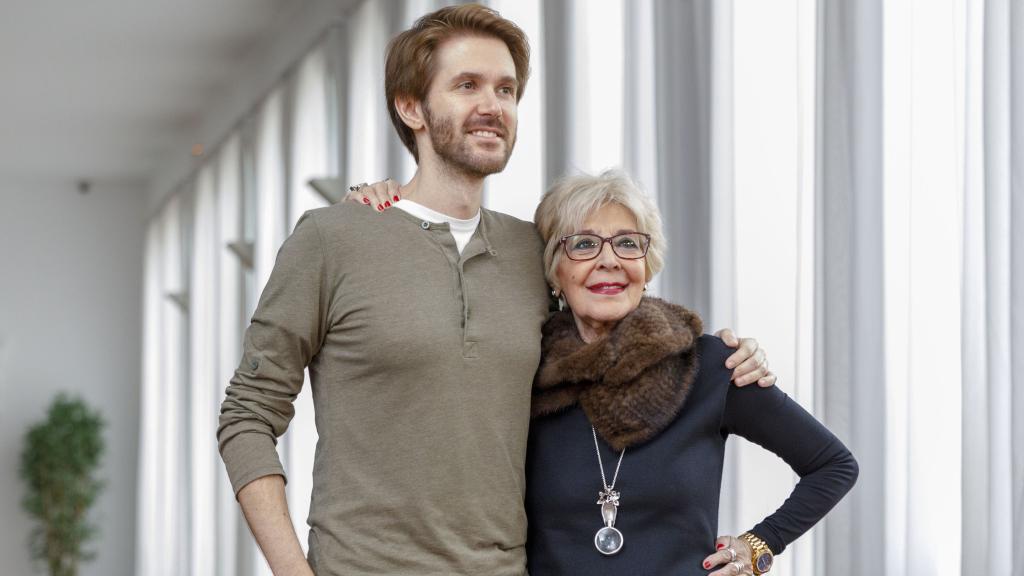 Manuel Martínez Velasco junto a su madre, Concha, en marzo de 2018.