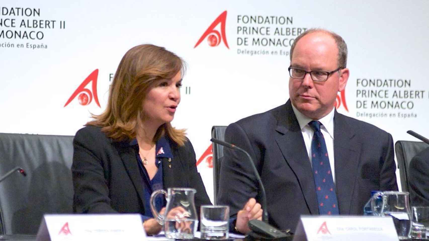 Carol Portabella junto a SAS Príncipe Alberto II de Mónaco.