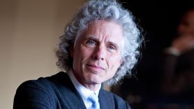Steven Pinker, autor de 'Racionalidad. ¿Qué es, por qué escasea y cómo promoverla?' (Paidós). Foto: Rose Lincoln