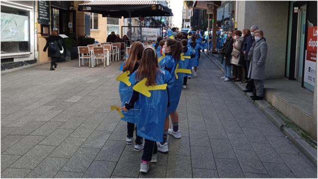 Alumnos de Cristo Rey realizaron un pasacalles.