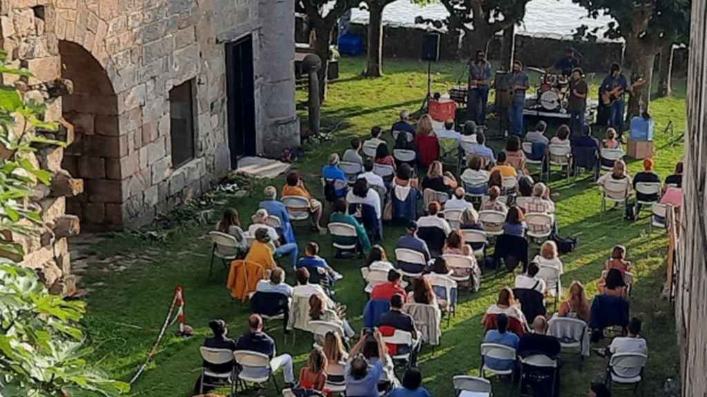Cerca de 5.000 personas visitaron el Monasterio de Oia durante la pasada temporada estival
