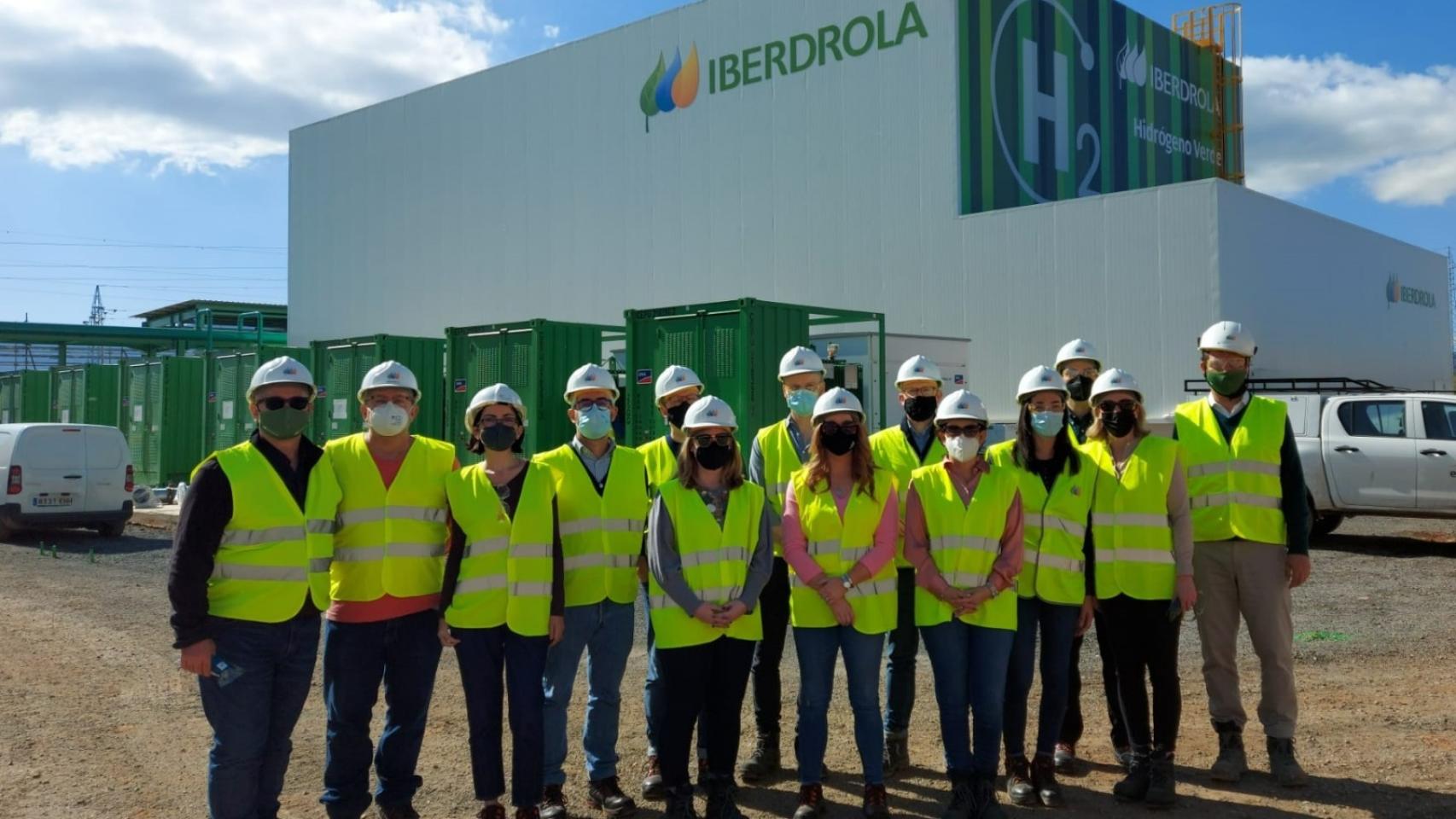 Visita a la planta de hidrógeno verde de Puertollano