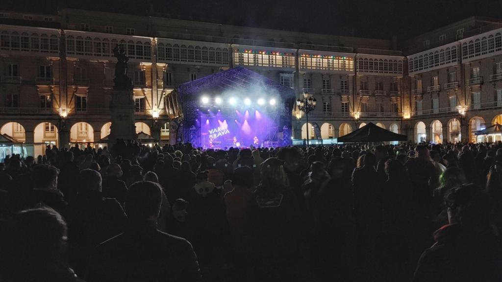 El concierto de Varry Brava en la plaza de María Pita, en A Coruña.