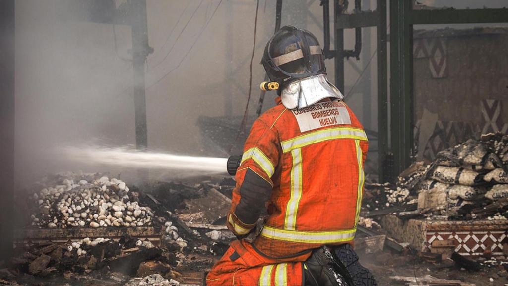 Muere un niño de 8 años en el incendio de una vivienda en Almonte (Huelva)