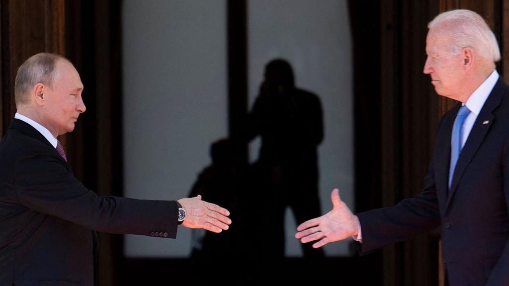 Vladímir Putin y Joe Biden, en la cumbre de Ginebra de junio de 2021.