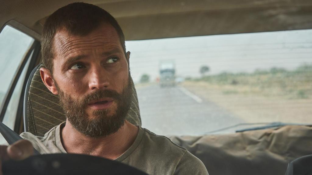 Jamie Dornan protagoniza la serie 'El turista' en HBO Max.