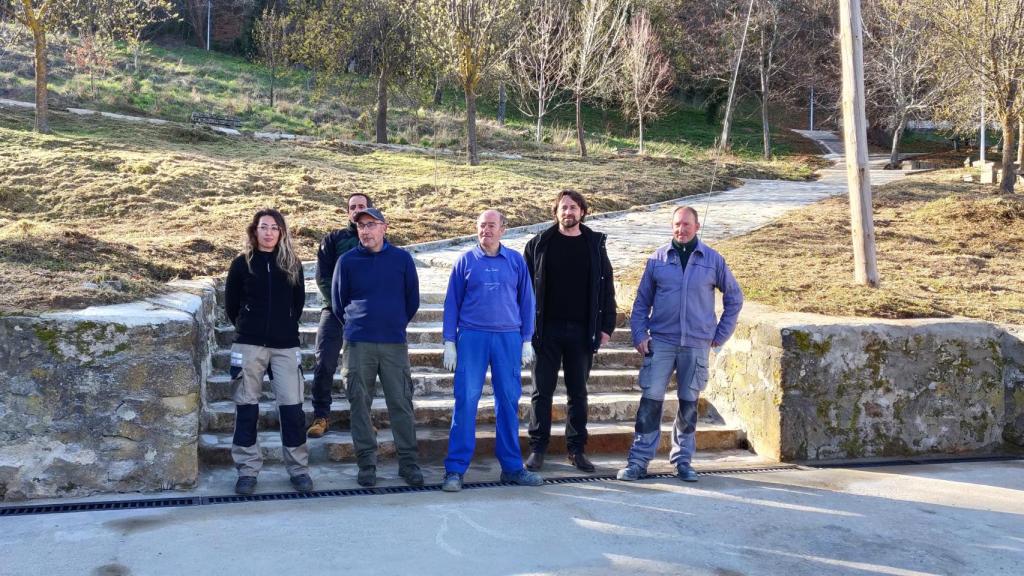 1El alcalde, Antonio Cámara , con los equipos de Obras y Medioambiente del Ayuntamiento de Béjar