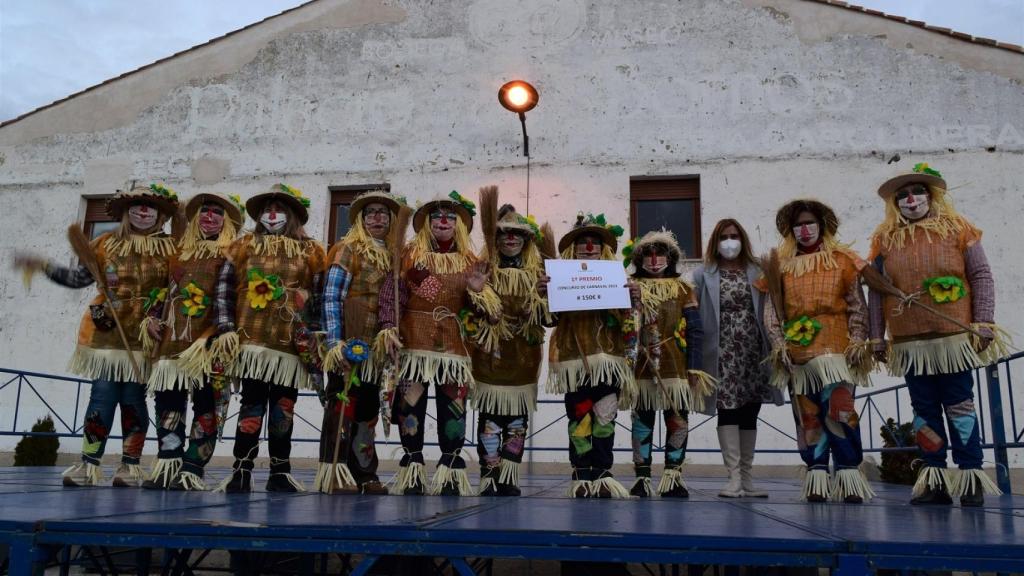 Rueda disfruta con un Carnaval lleno de colorido