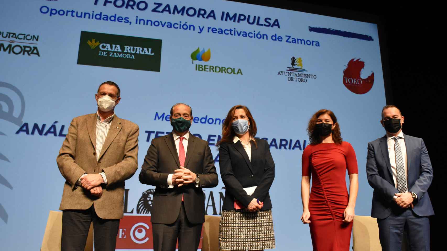Foto de los ponentes de la mesa redonda del análisis del tejido empresarial de Zamora