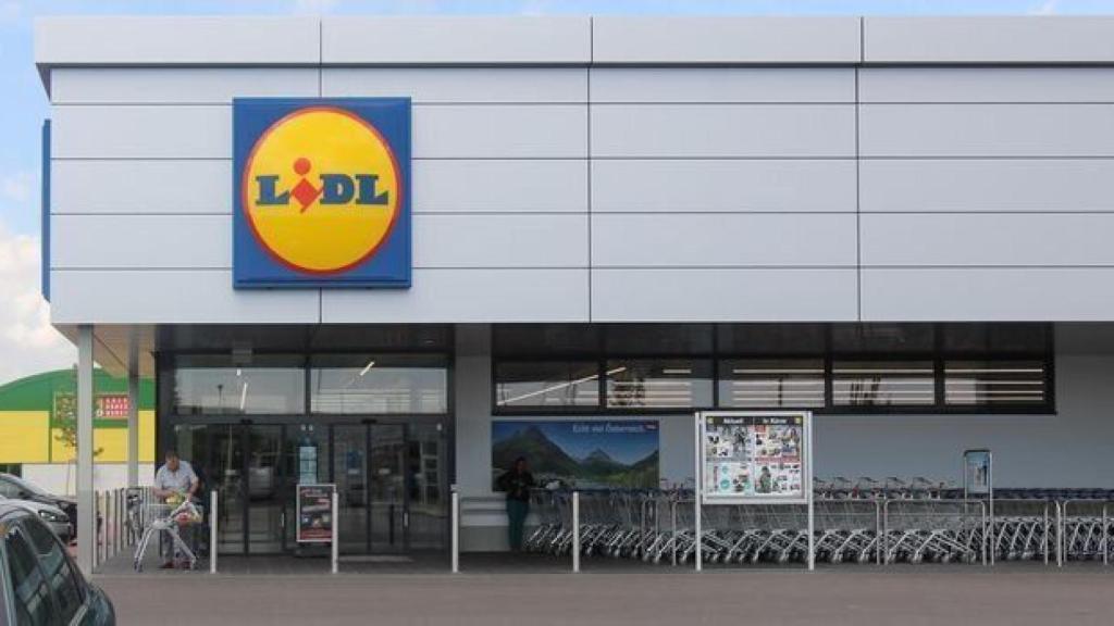 Fachada de supermercado Lidl.