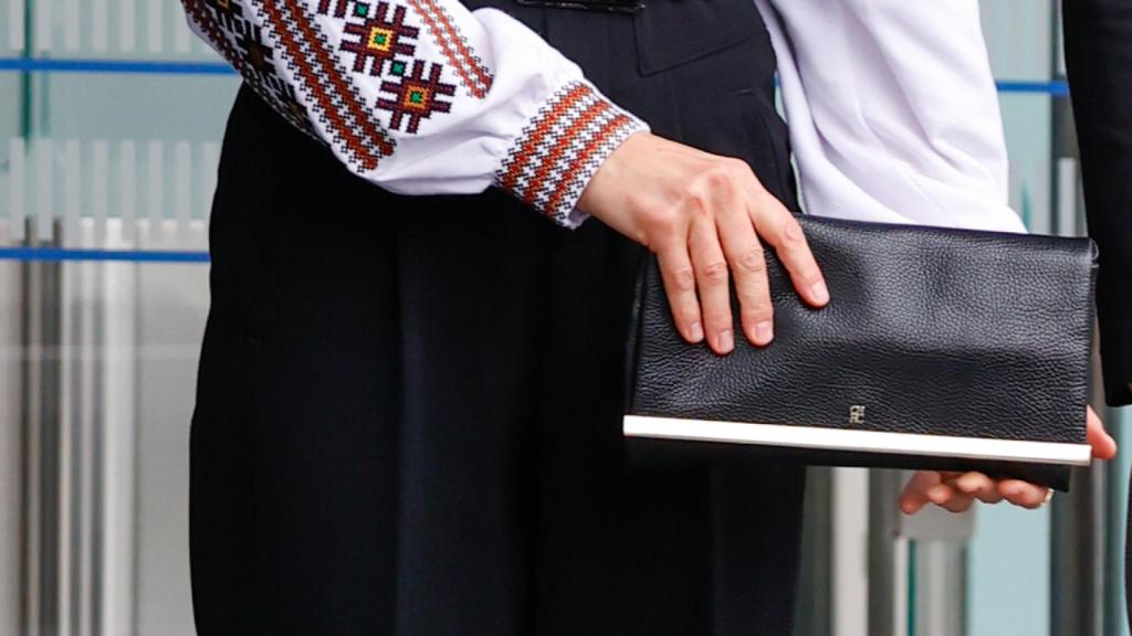 Cartera de mano de Carolina Herrera.