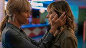 Así es '¿Sabes quién es?', el intrigante thriller de Netflix con Toni Collette como madre sureña y arma letal.