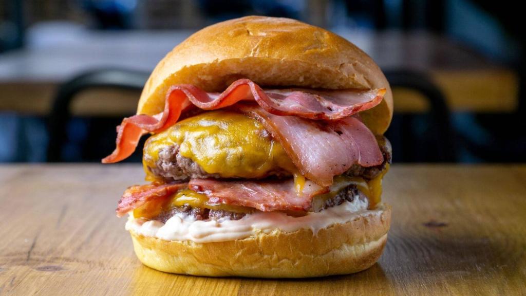 La Super Frankie Cheese de Frankie Burgers