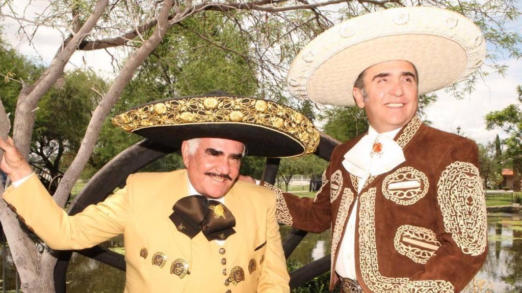 Vicente Fernández junto a su primogénito, Vicente Fernández Jr., en una imagen compartida en Instagram.