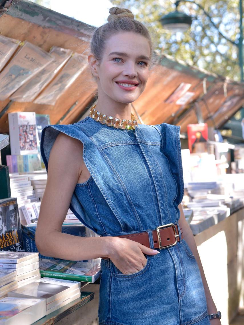 Natalia Vodianova en la Fashion Week de París 2021.