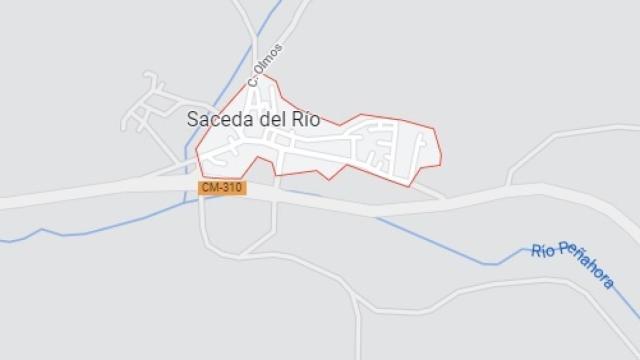 Muere un conductor de 40 años al chocar contra un árbol en la provincia de Cuenca