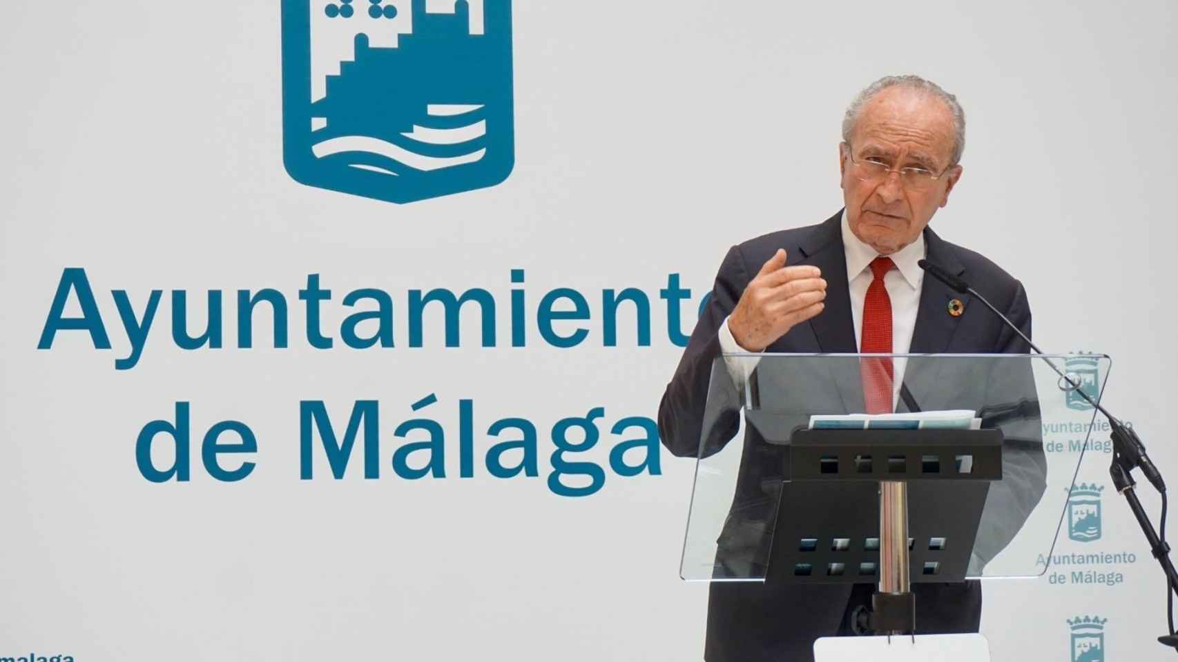 El alcalde de Málaga, Francisco de la Torre, en una rueda de prensa.