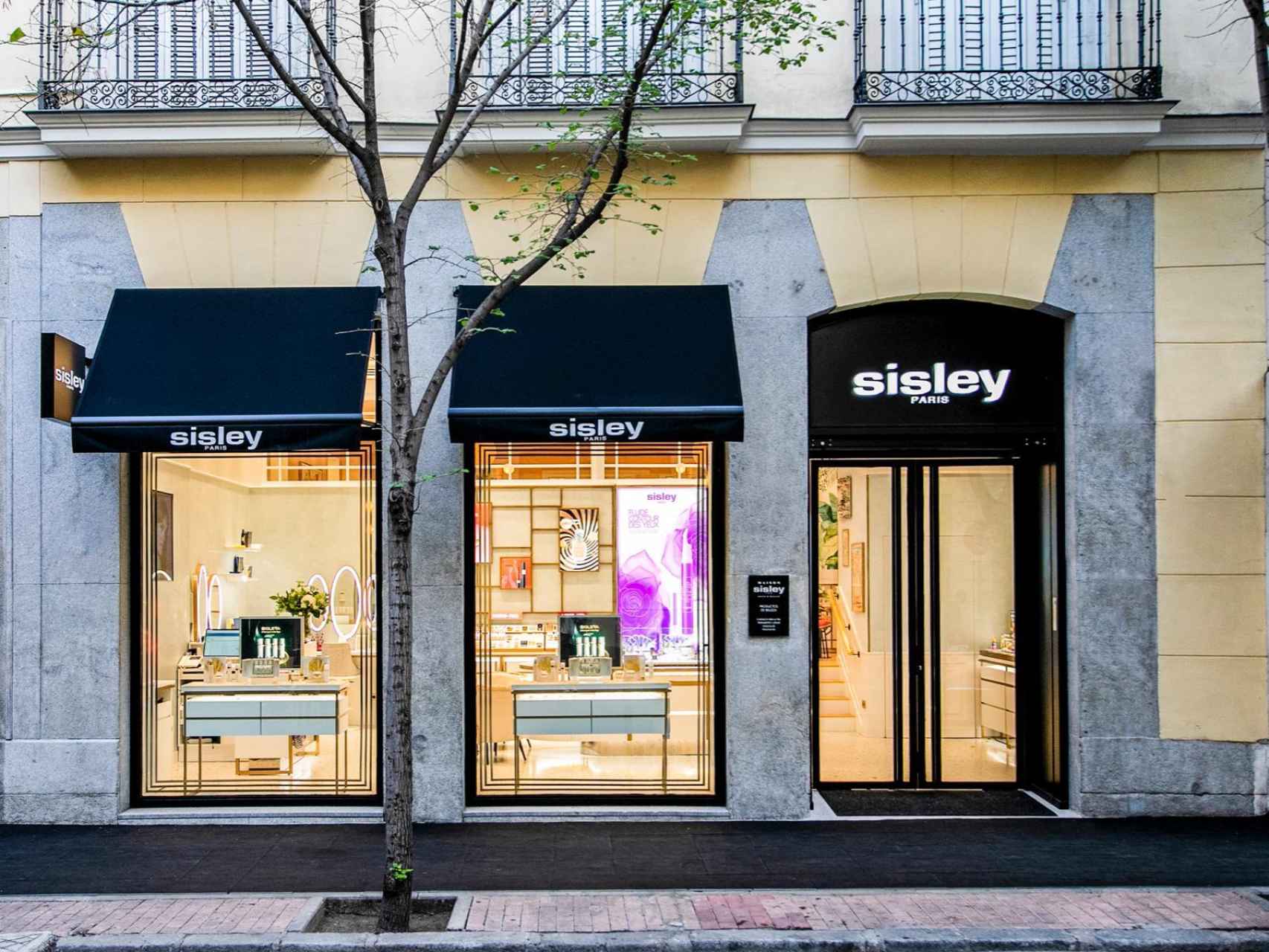 Fachada de la Maison Sisley de Madrid.