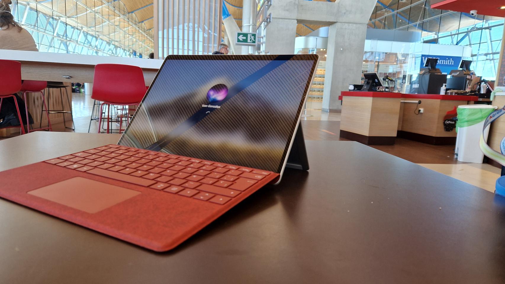 La Surface Pro 8 fue fácil de hackear para los investigadores