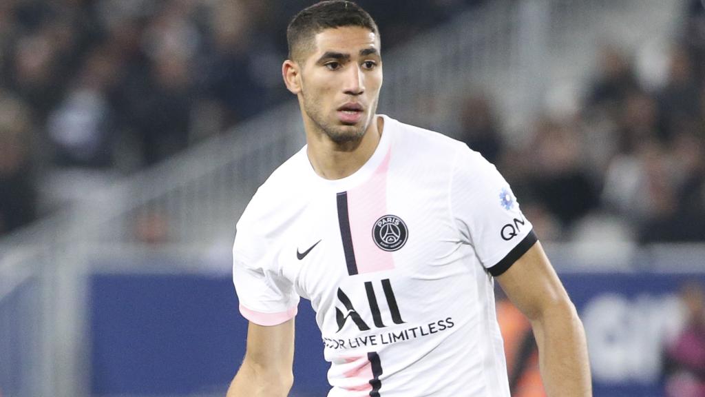 Achraf Hakimi, en un partido del PSG de la temporada 2021/2022