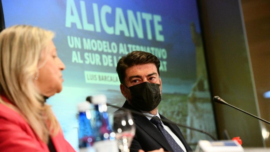 Un modelo alternativo al sur de la Comunitat, así presenta Luis Barcala el proyecto de Alicante.