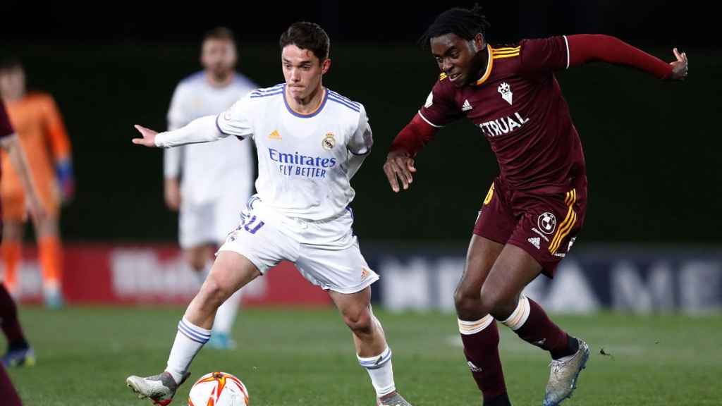 Sergio Arribas, durante el Real Madrid Castilla - Albacete de la temporada 2021/2022