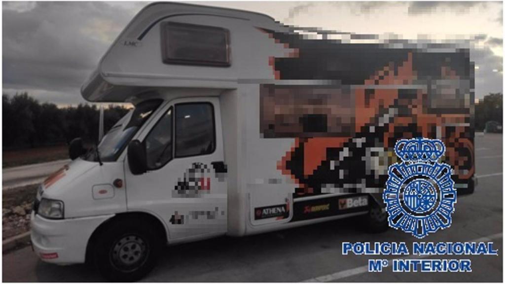 Diez detenidos en Málaga por transportar marihuana a Bulgaria oculta en el doble fondo de autocaravanas