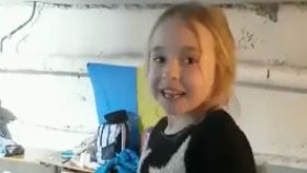 El video de una niña ucraniana cantando 'Let It Go' en un refugio de Kiev da la vuelta al mundo