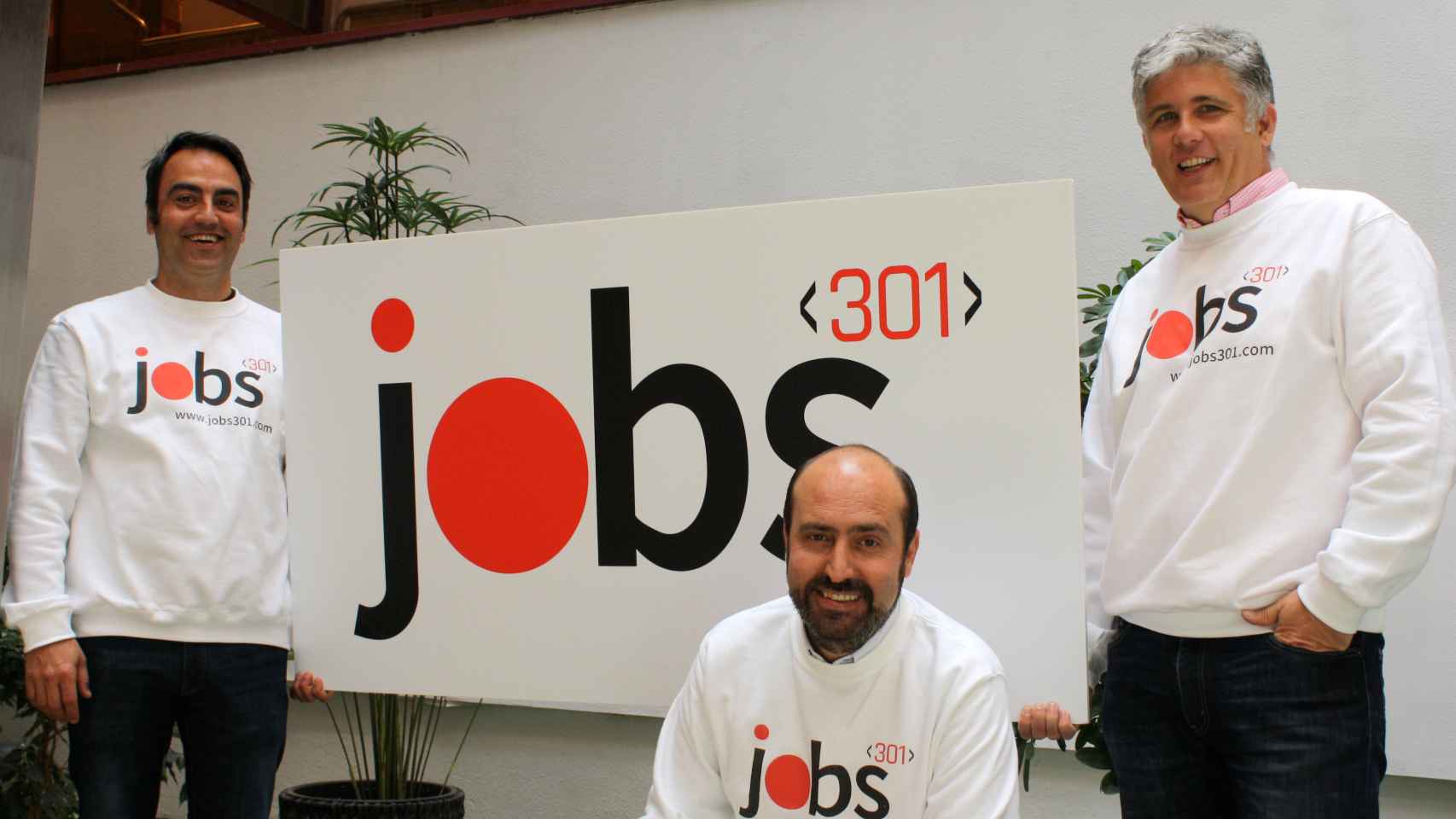 De izquierda a derecha: Jesús Luna, responsable de la plataforma y cofundador; Borja Henríquez de Luna, responsable de Operaciones y cofundador, y Guillermo Vallejo, CEO y cofundador.