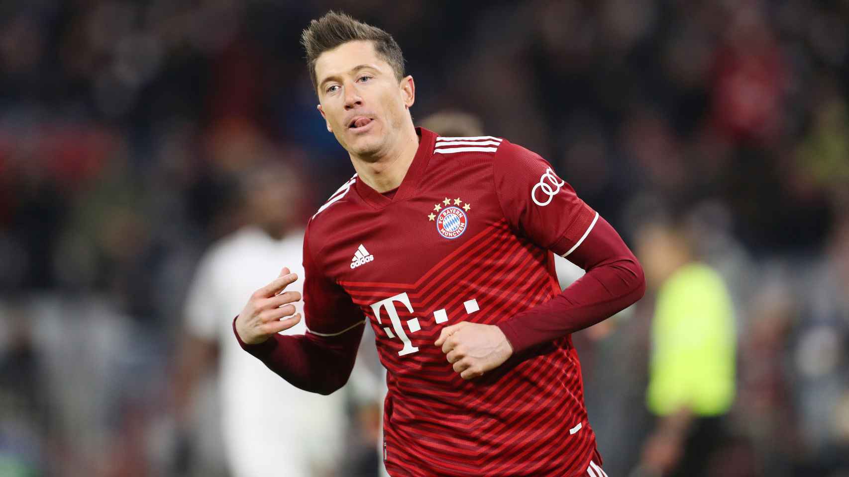 Robert Lewandowski celebra un gol con el Bayern Múnich en la Champions League 2021/2022