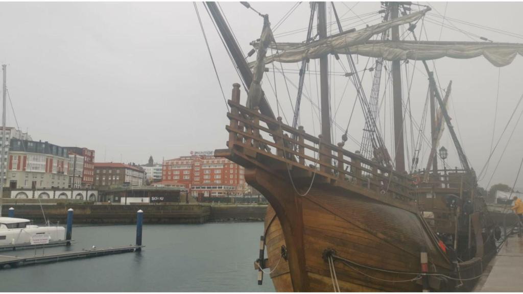 Carabela de ‘Exploraterra’ en A Coruña.