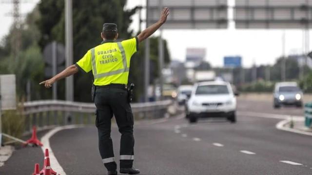 El fallo en la matrícula del coche que puede acarrearte una multa de 6.000 euros