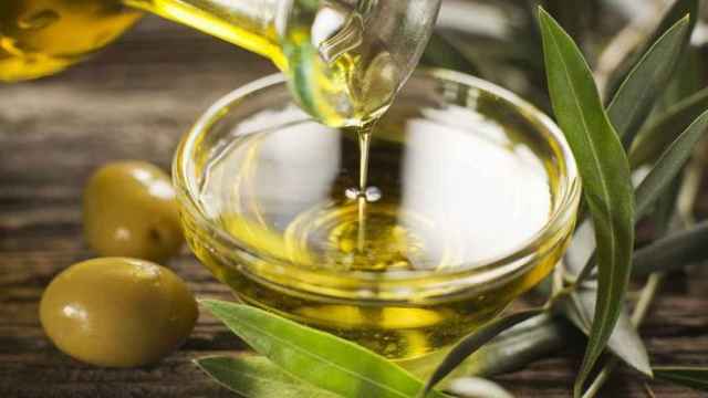 El aceite de oliva más barato para sustituir al de girasol, según la OCU: cuesta 3, 95