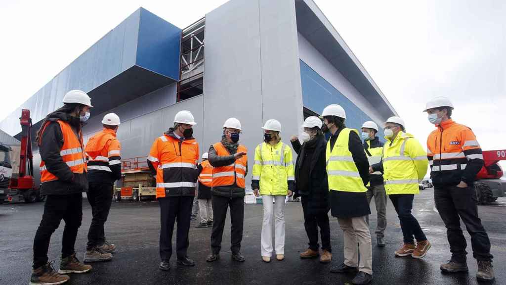 Visita de la delegada de la Xunta en Vigo, Marta Fernández-Tapias, y del director de la Axencia Galega de Infraestruturas, Francisco Menéndez, a las obras de ampliación del Ifevi.