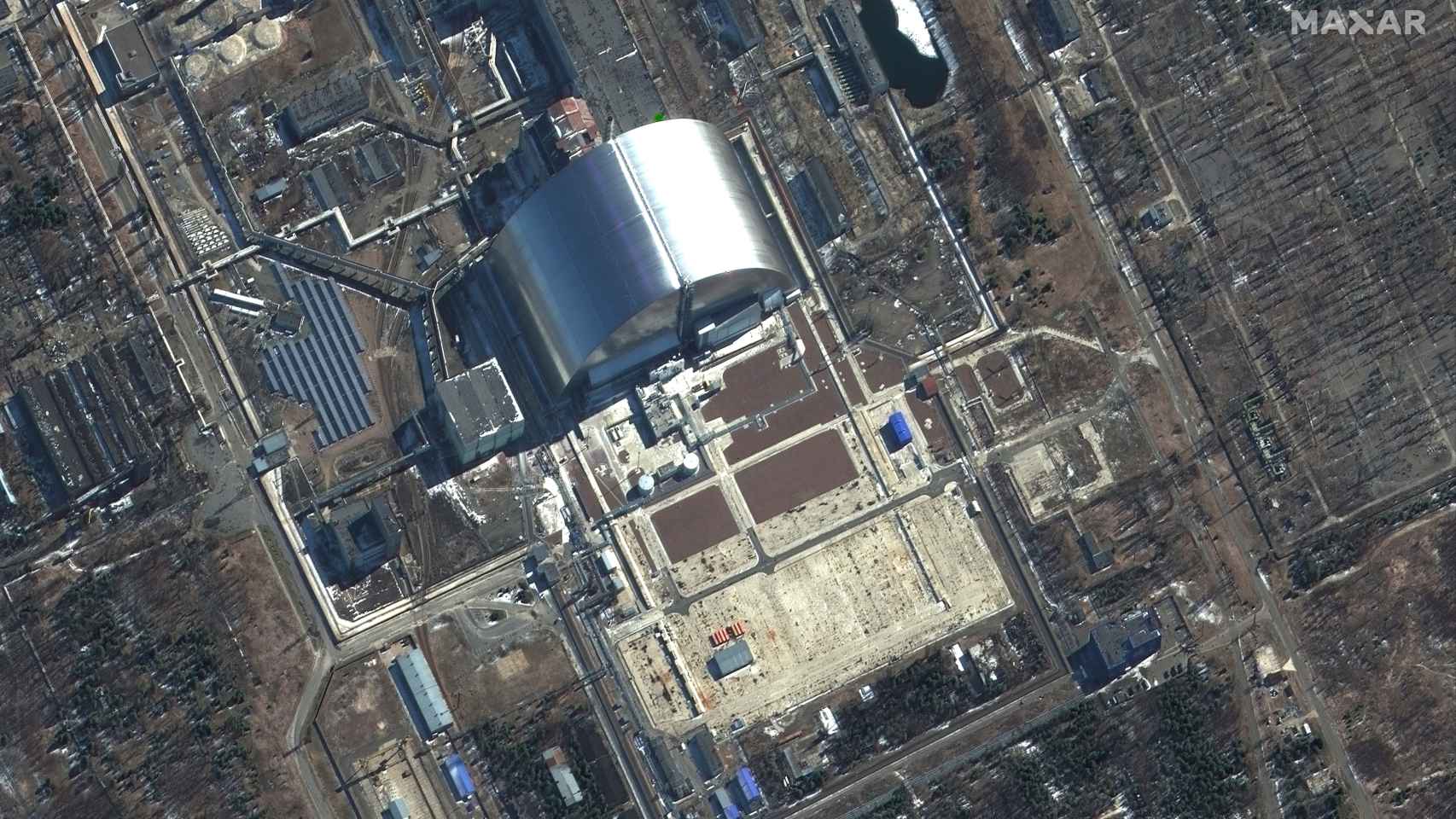 Una imagen satelital muestra una vista más cercana del sarcófago en Chernóbil, en medio de la invasión rusa de Ucrania, Ucrania, 10 de marzo de 2022. Imagen satelital ©2022