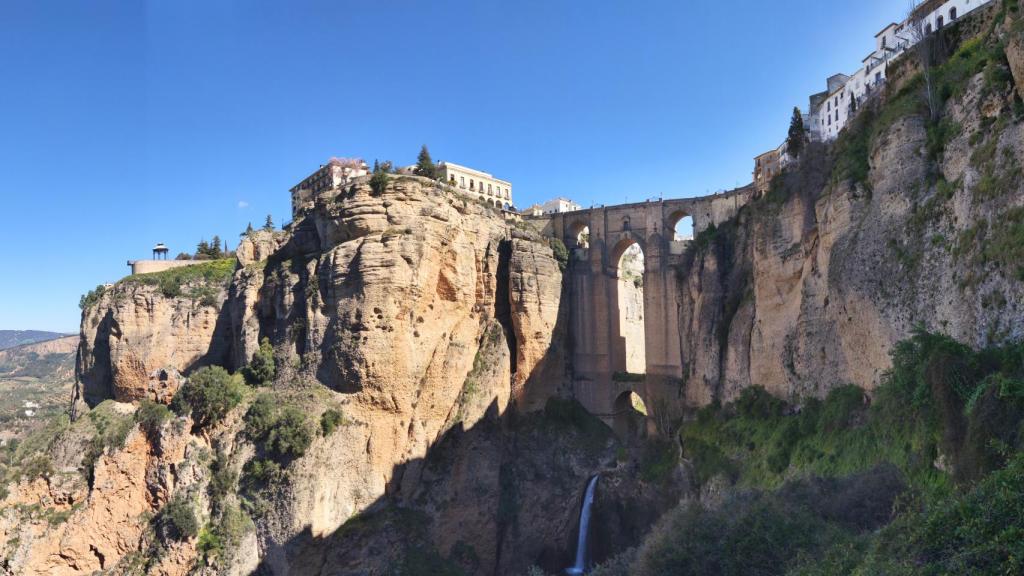 El Tajo de Ronda es un Monumento Natural por méritos evidentes.