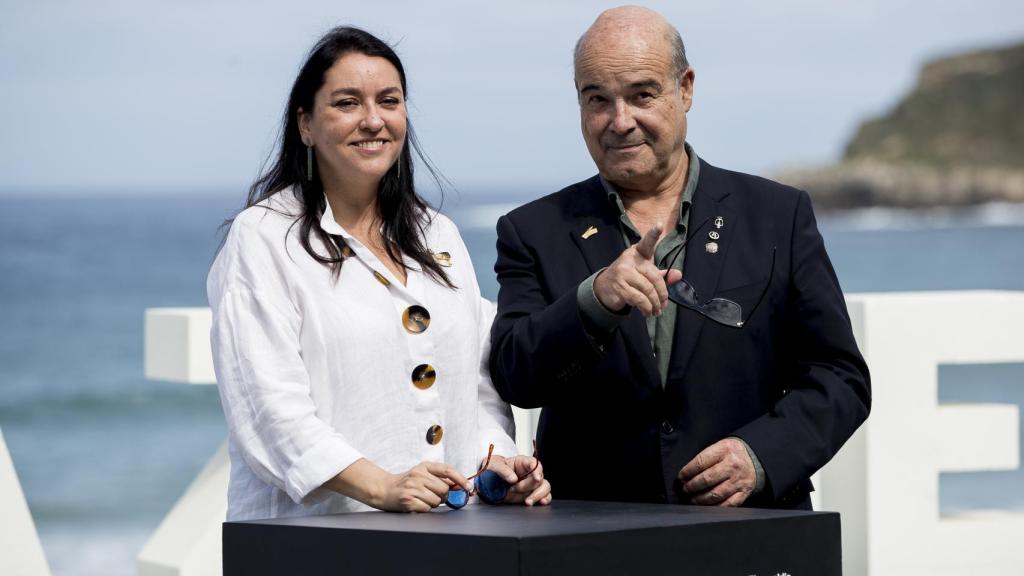 Antonio Resines junto a su mujer, Ana Pérez-Lorente, en una imagen de archivo.