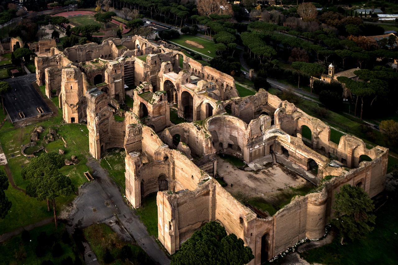 Termas de Caracalla, las segundas más grandes de Roma. https://www.auladehistoria.org