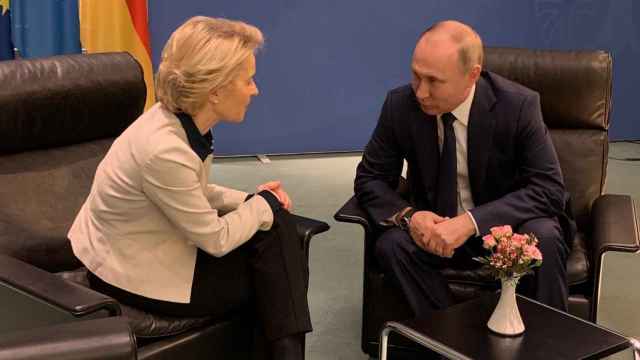 Ursula Von der Leyen y Vladímir Putin, en una reunión antes de la pandemia.