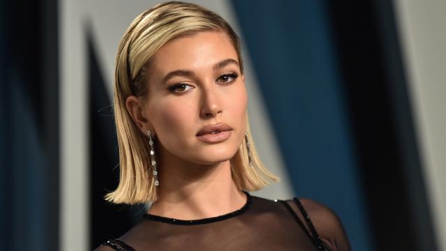 Hailey Baldwin tras los premios Oscar 2020.