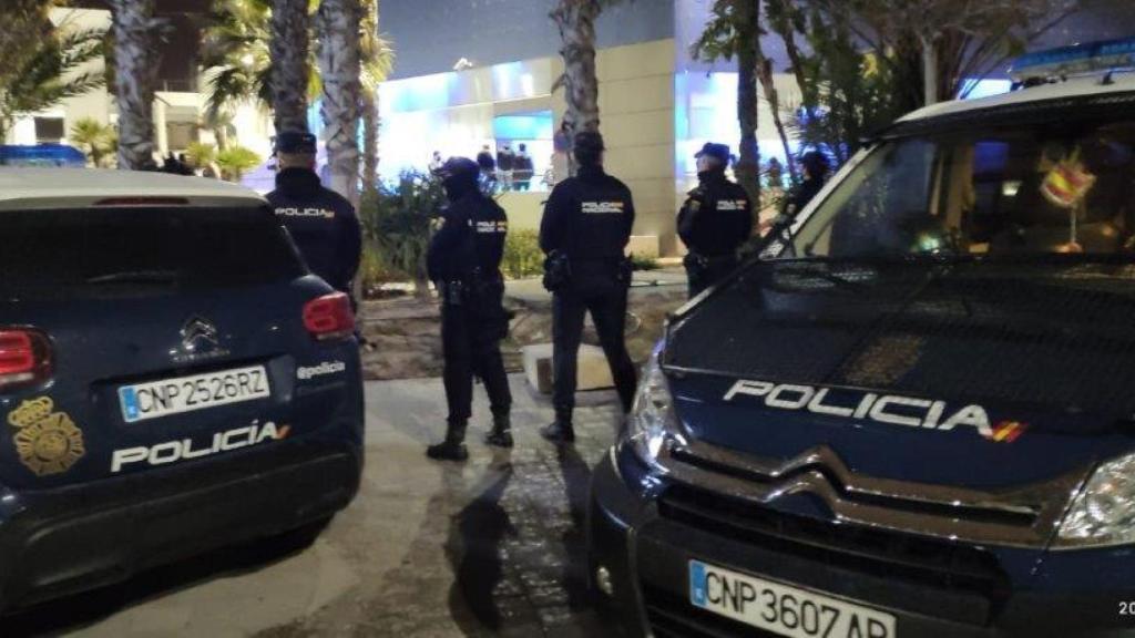 El control establecido por la Policía en Alicante ciudad.