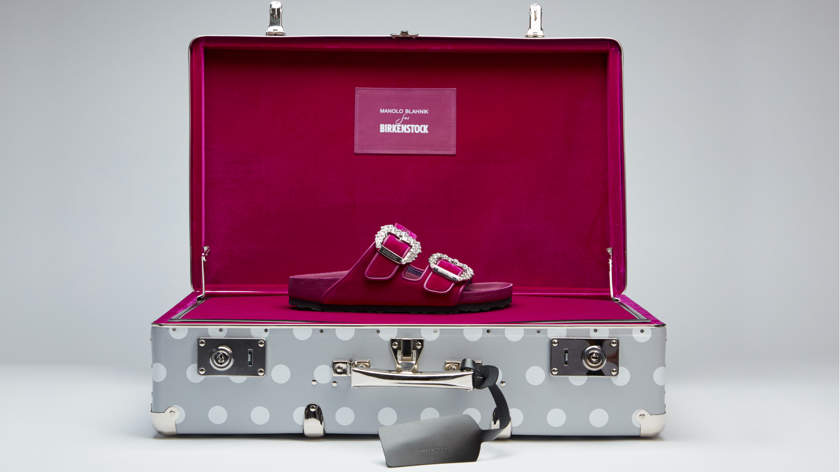 Uno de los lujosos productos de Manolo Blahnik for Birkenstock.